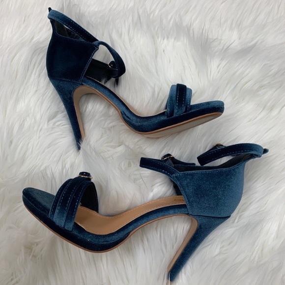 Sexy Ankle Strap Blue Velvet 4” Heels - Picture 4 of 6